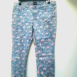 Capri Jeans XL Joe Boxer blu-light wash/floral/pink roses Size 17 / XL